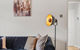 Stylish Maisonette Near The Heath With Free Parking & Wi-Fi