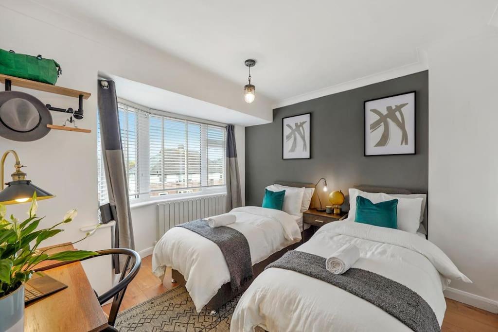 Stylish Maisonette Near The Heath With Free Parking & Wi-Fi Maidstone Exterior photo