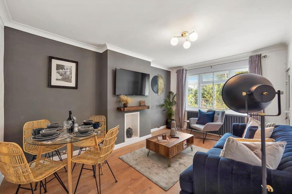 Stylish Maisonette Near The Heath With Free Parking & Wi-Fi Maidstone Exterior photo